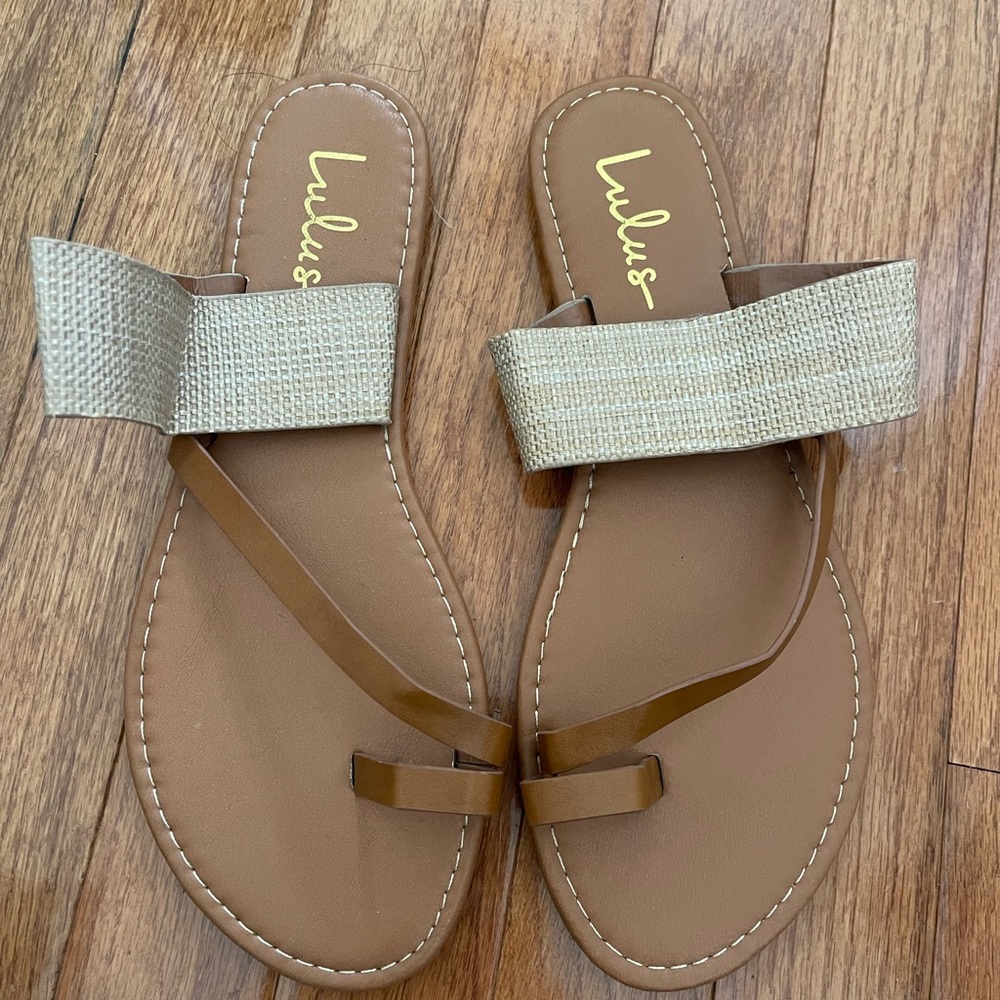 New without tags Lulus sandals, size 9